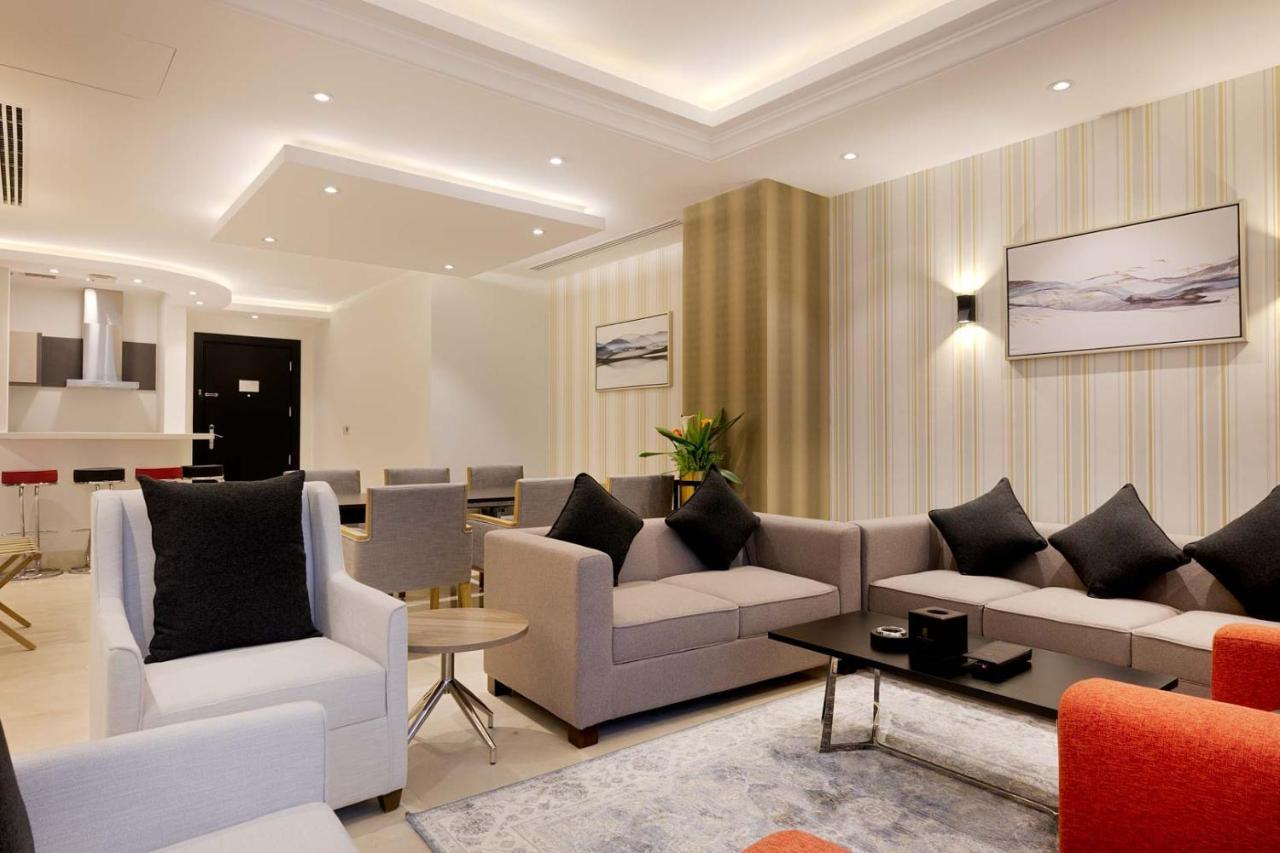 The Proud Hotel Khobar Extérieur photo