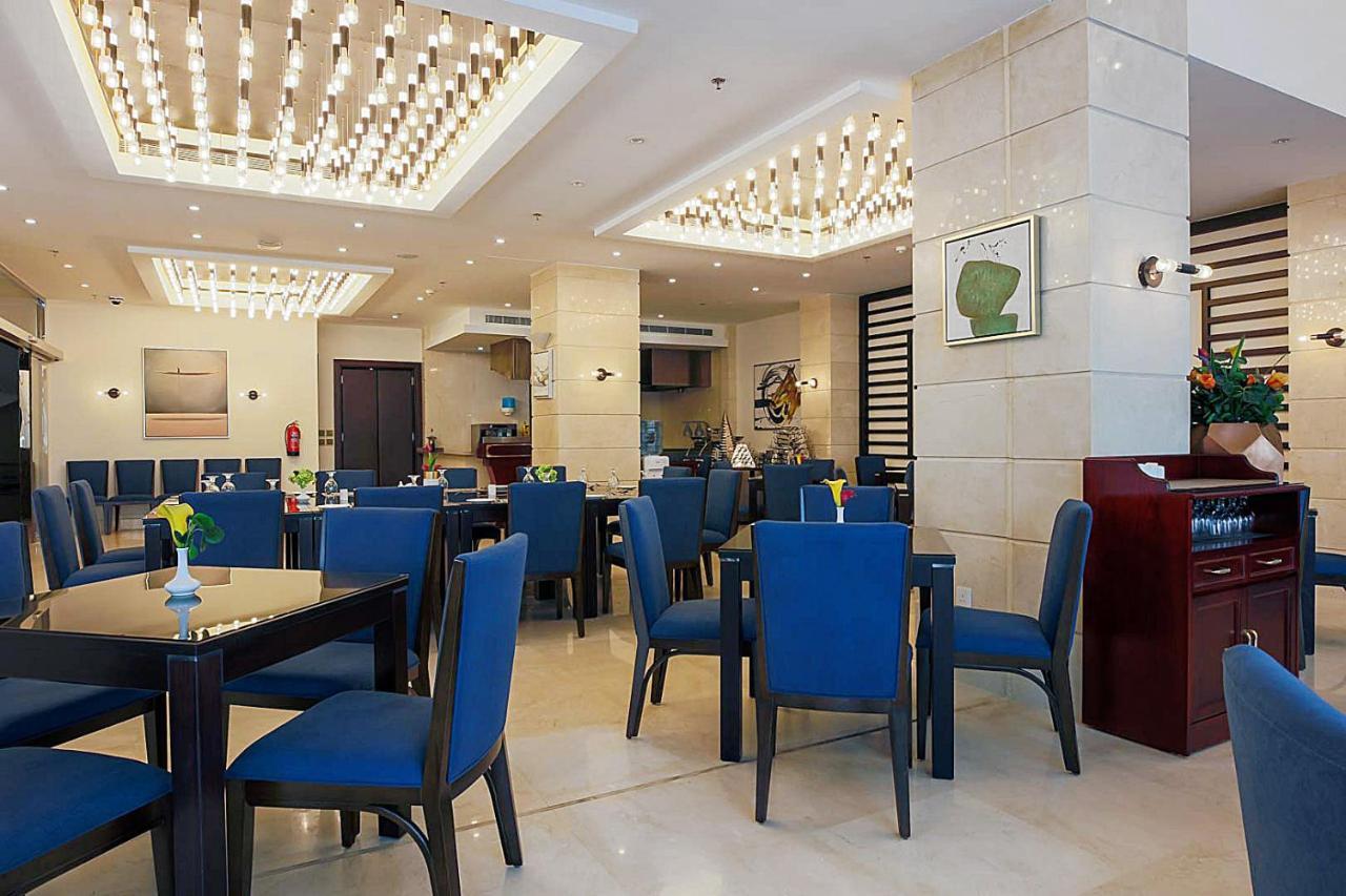 The Proud Hotel Khobar Extérieur photo