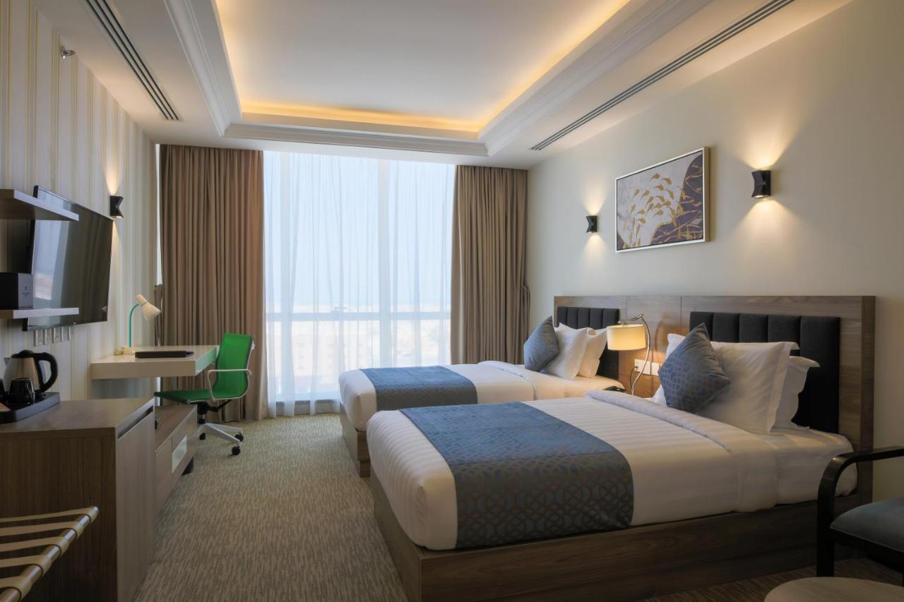 The Proud Hotel Khobar Extérieur photo