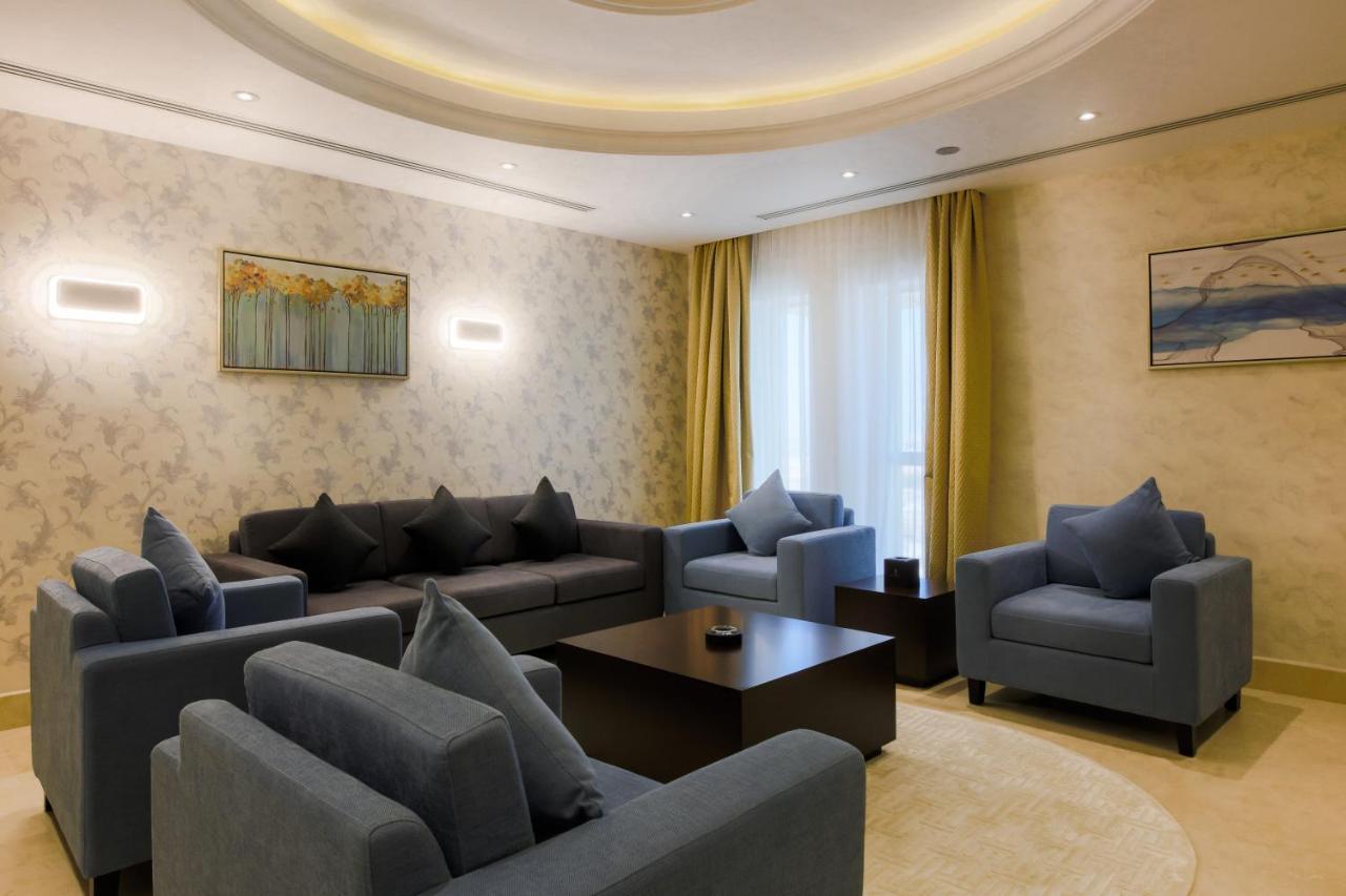 The Proud Hotel Khobar Extérieur photo