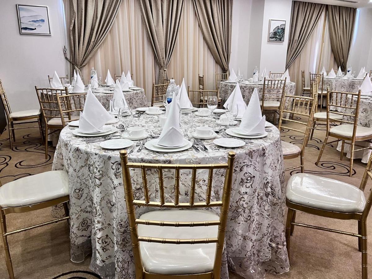 The Proud Hotel Khobar Extérieur photo