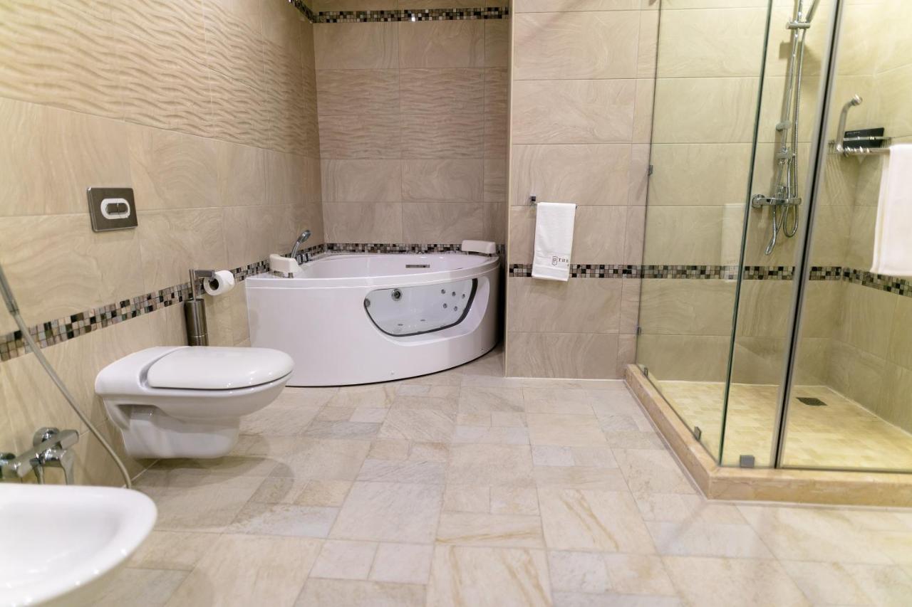 The Proud Hotel Khobar Extérieur photo
