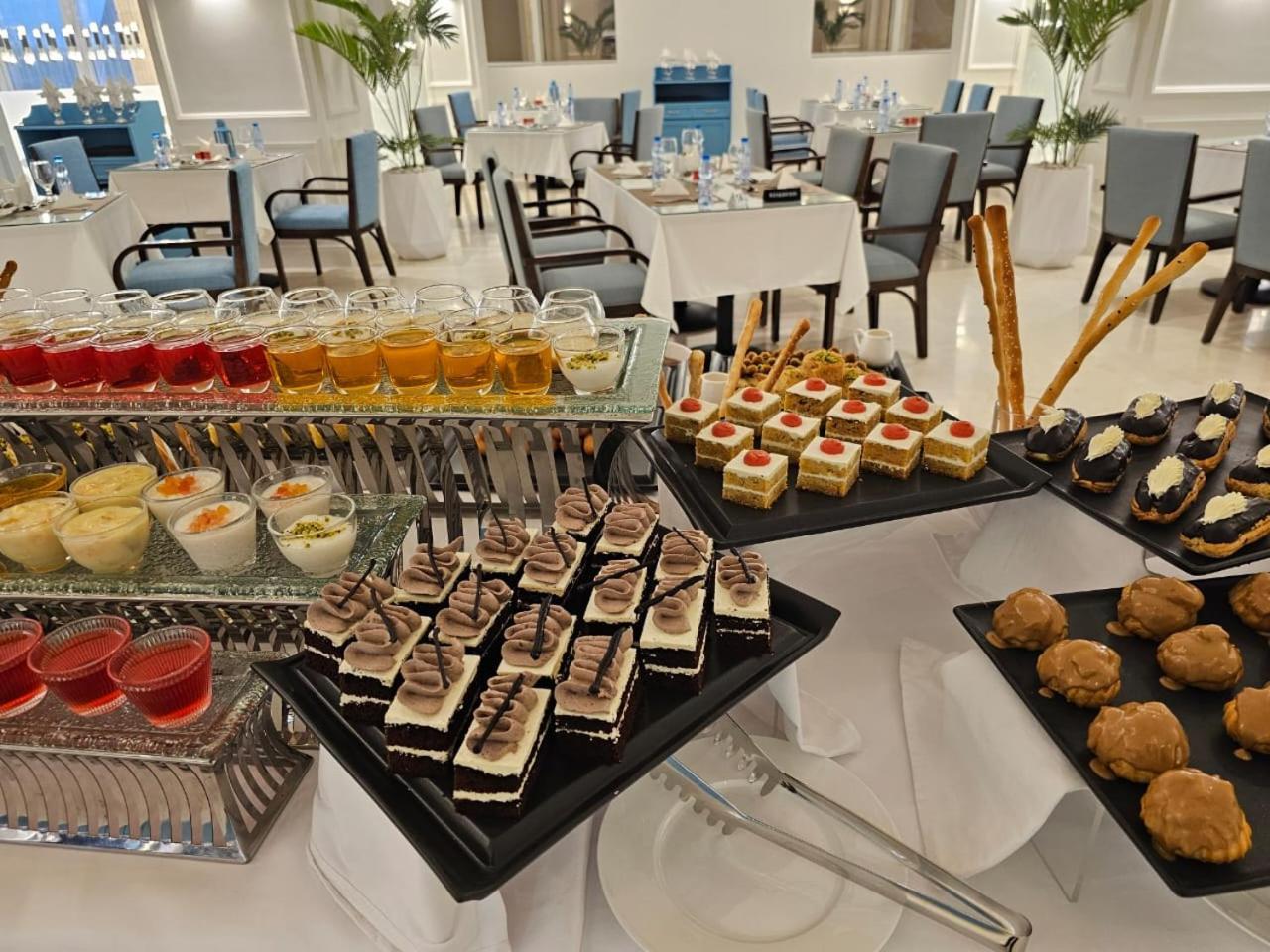 The Proud Hotel Khobar Extérieur photo